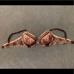 Victoria's Secret Intimates & Sleepwear - Victoria Secret Lace Bra Victoria's Secret Intimates & Sleepwear - Victoria Secret Lace Bra